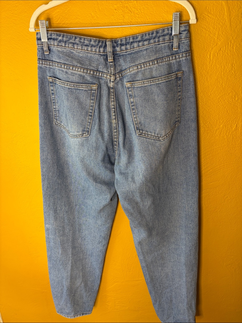 PRETTYLITTLETHING MID BLUE WASH HIGH WAIST MOM JEANS US 8 Great Condition - Picture 8 of 8